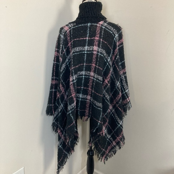 Women’s Black Plaid Pink SkyBlue White Turtleneck Poncho Lightweight w Fringes - Picture 3 of 3